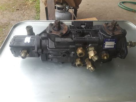 bobcat 753 hydraulic pump parts